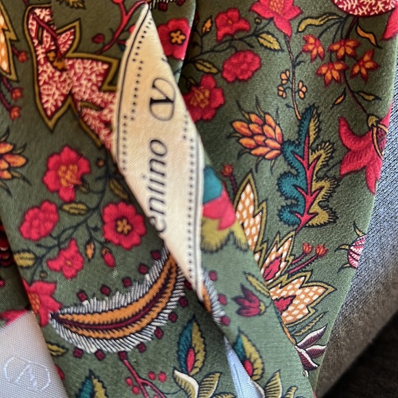 🔹 Valentino Vintage Tie - Picture 5 of 5